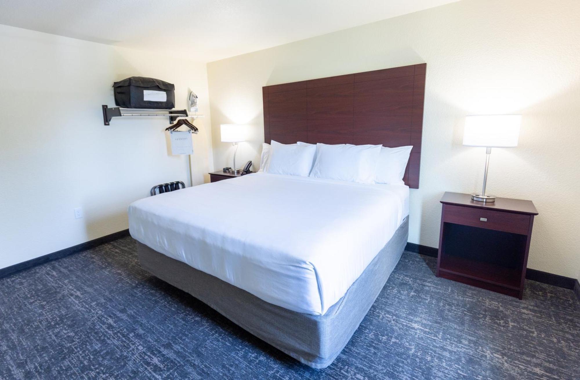 Cobblestone Inn & Suites - Winters Eksteriør billede